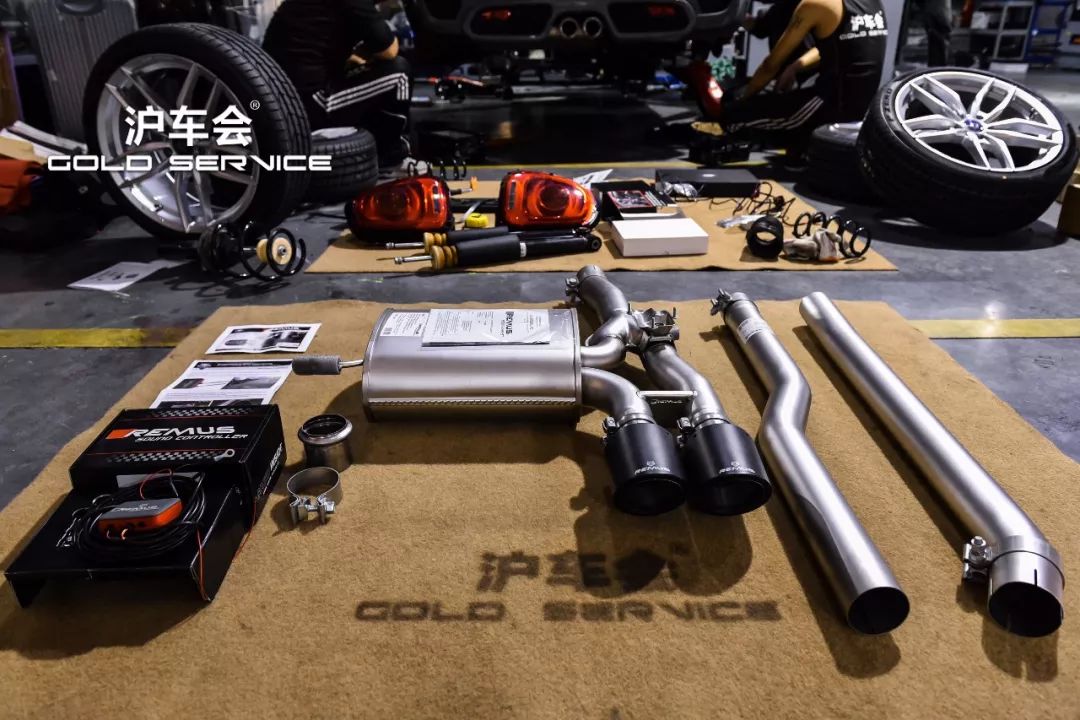 狼頭中尾段閥門排氣305forged 鍛造輪轂blox 鈦合金螺絲原廠記錄儀原