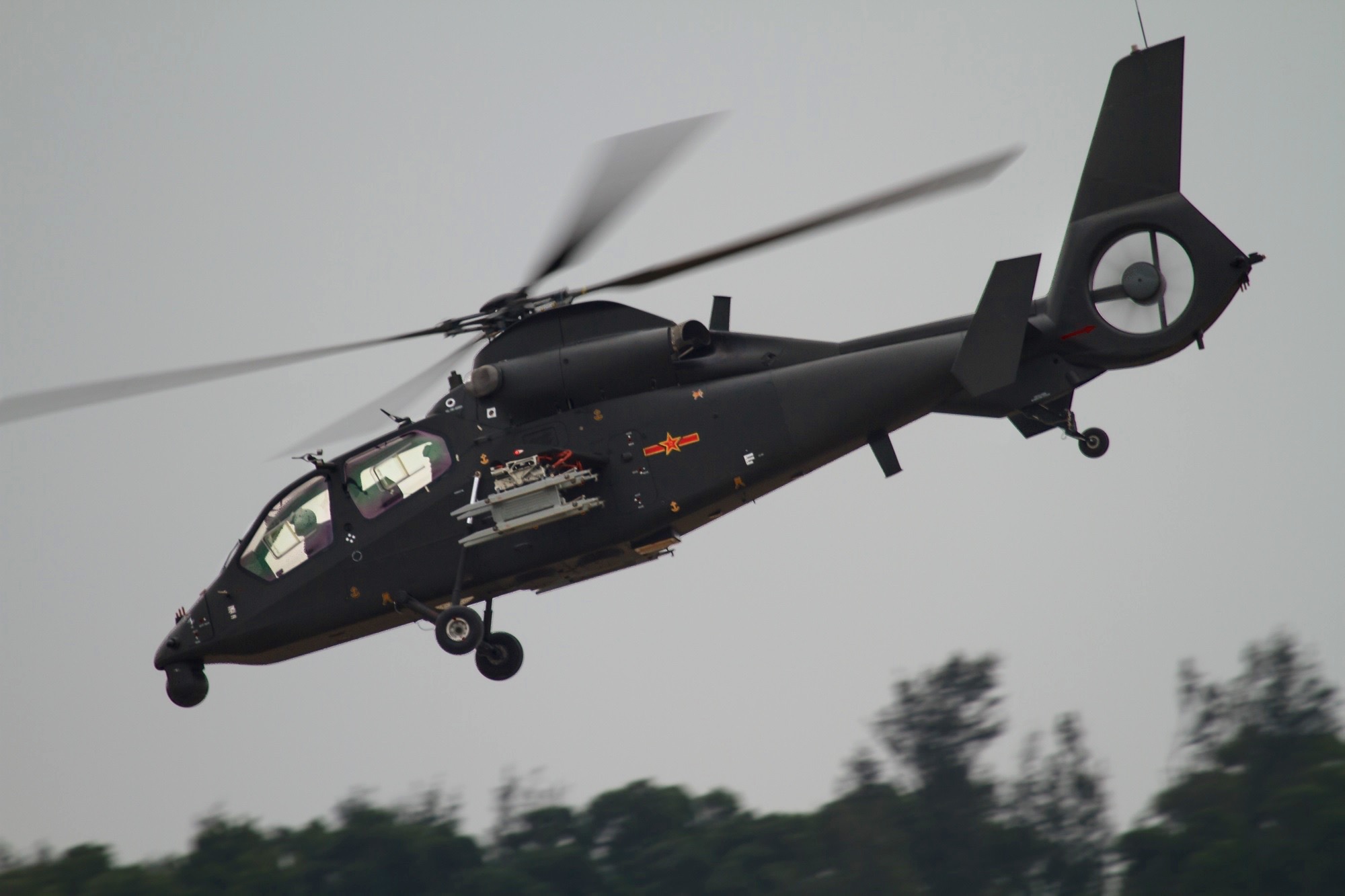我国的武装直升机图片