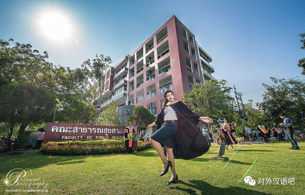 泰國唯一一所在皇宮裡的大學泰國藝術大學本科特招生項目