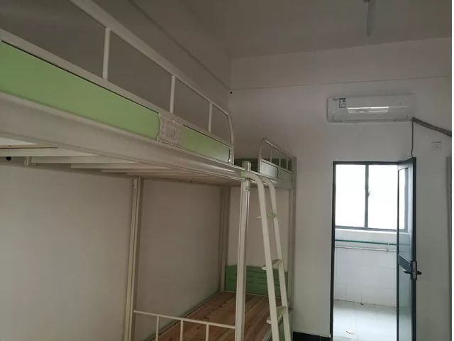 襄阳三中新校区寝室图片