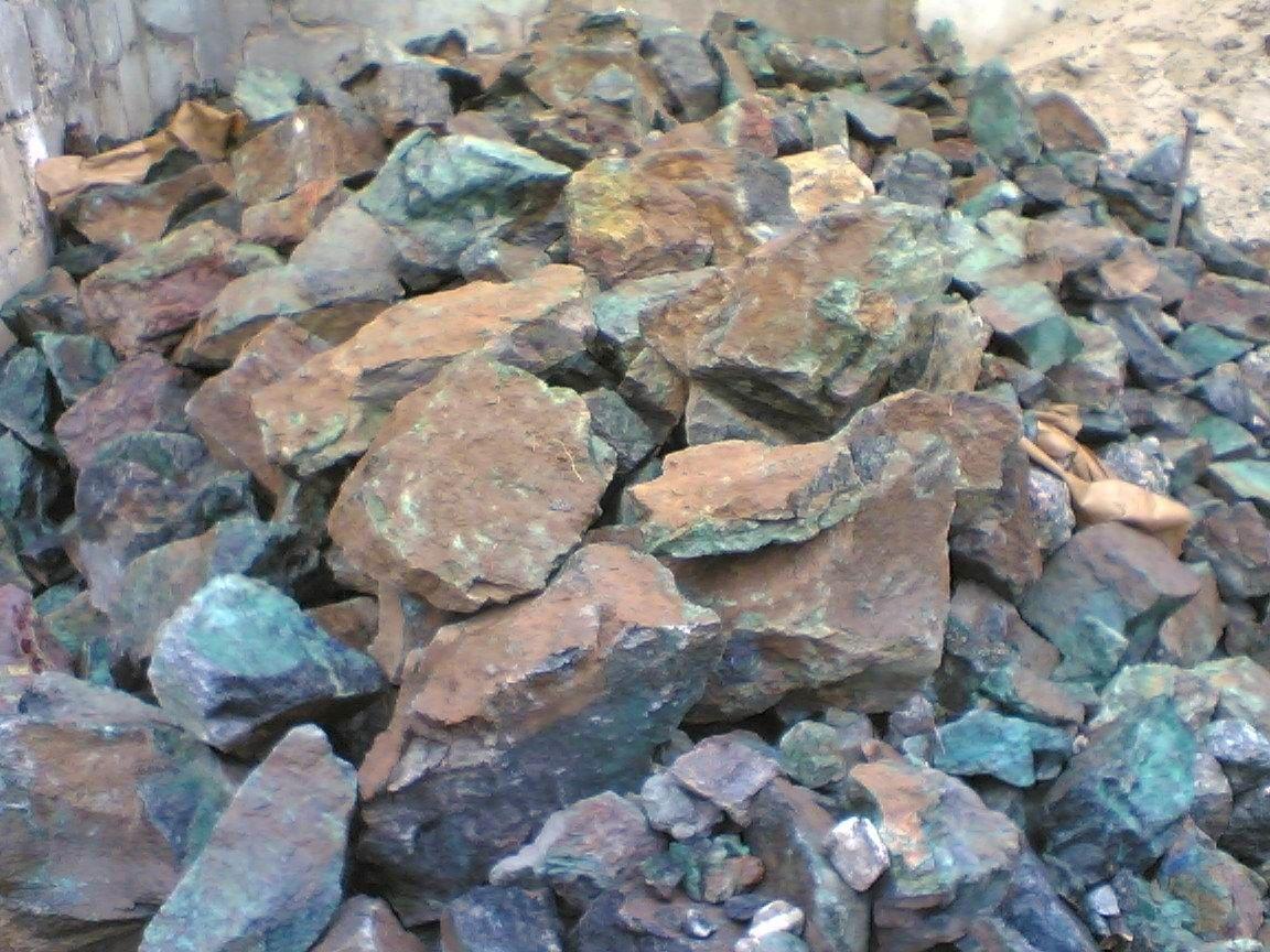 铜矿石的特征及图片图片