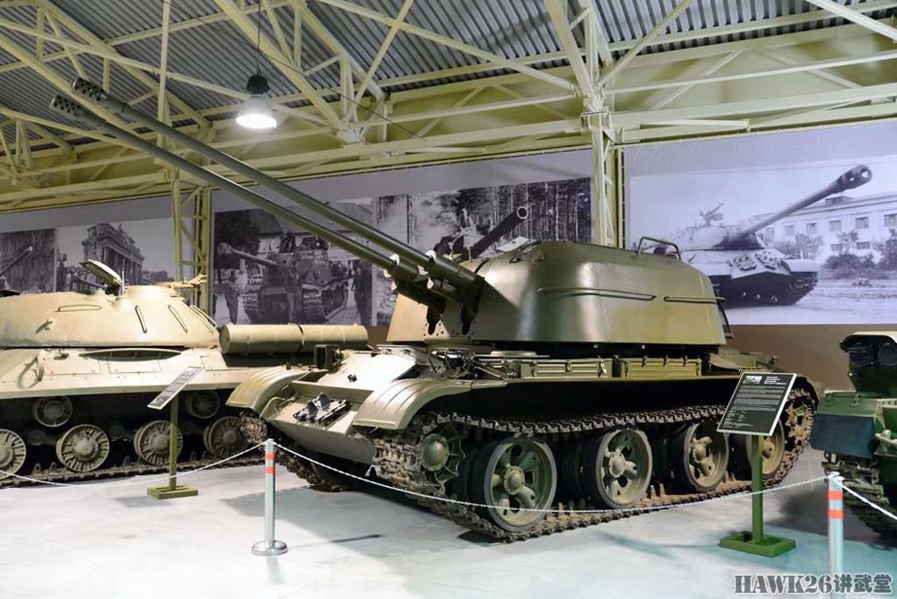 这种自行高炮是苏联汲取二战中的战斗经验而研制的新型武器,主要任务