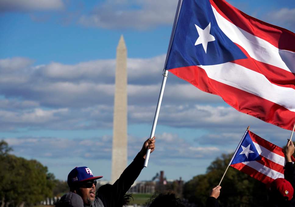 一美国女子因身穿波多黎各国旗t恤被骚扰