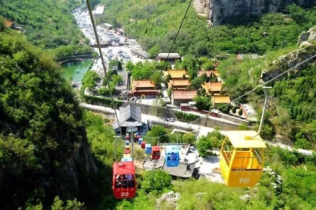 旅遊播報715嬉水狂歡鶴壁淇縣古靈山第十五屆潑水節玩轉清涼夏日