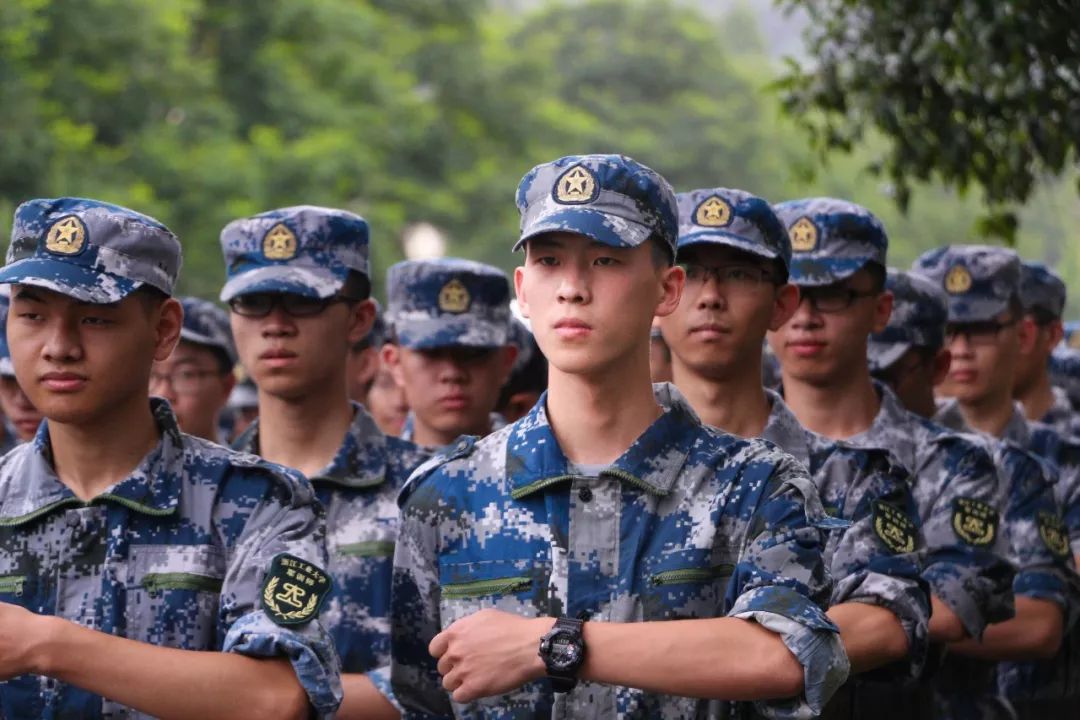 軍訓闖關獎勵 | 這個夏天,信息最燃軍裝照奉上