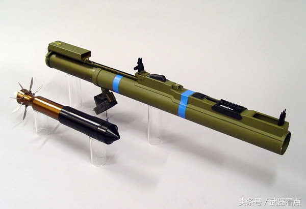 1/7m72 law单兵火箭筒口径:66mm 曾作为美军制式单兵火箭筒的m72 law