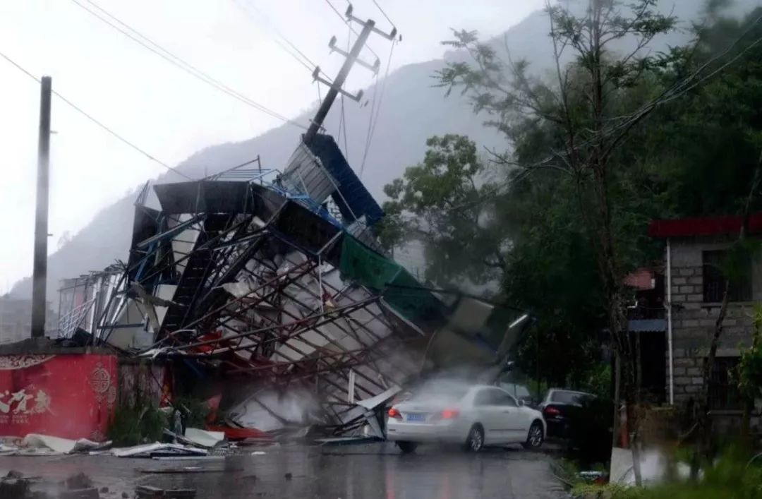 台风玛利亚图片