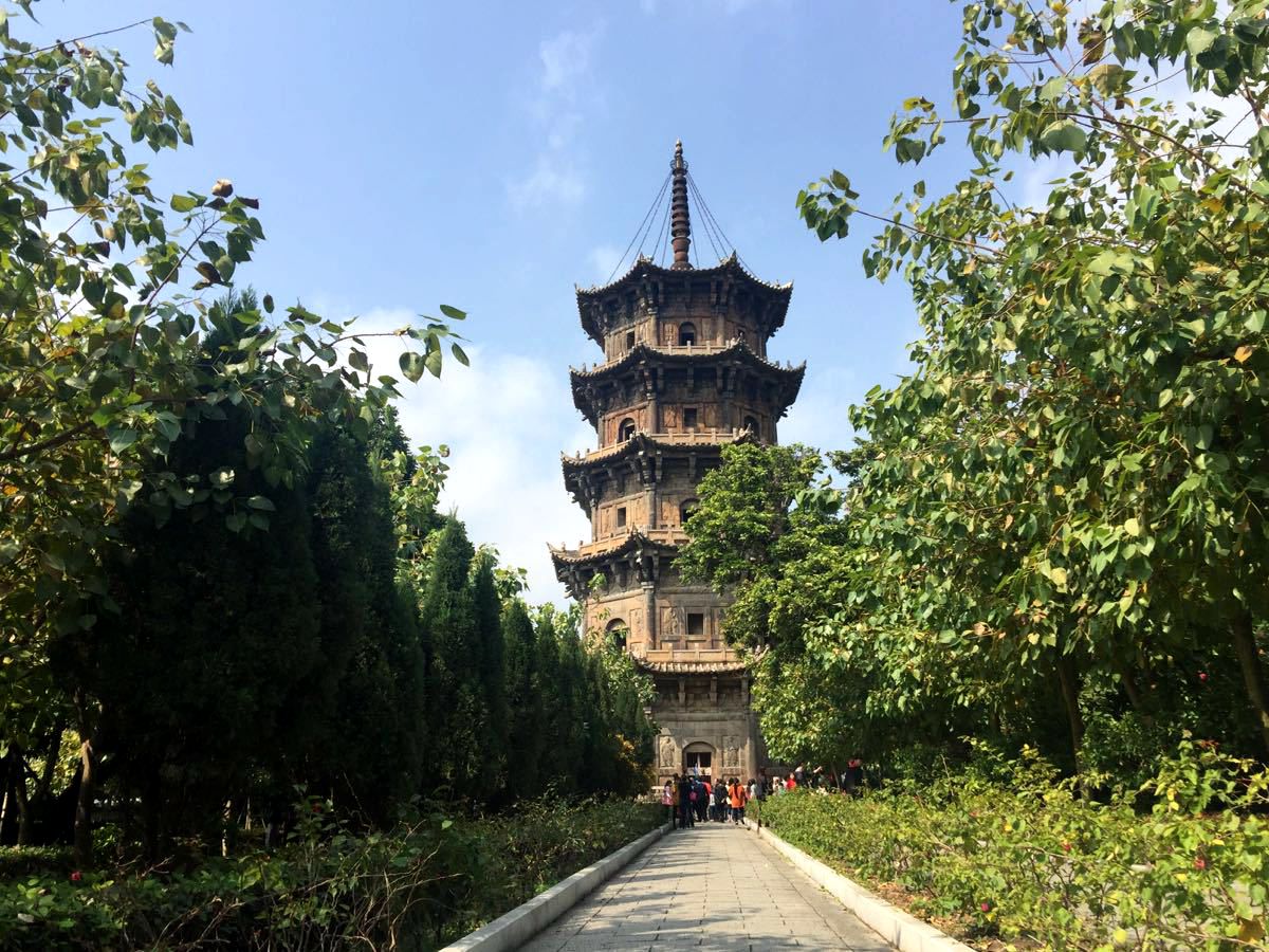 泉州開元寺第二名:泉州開元寺,泉州開元寺位於泉州市鯉城區西街,是一