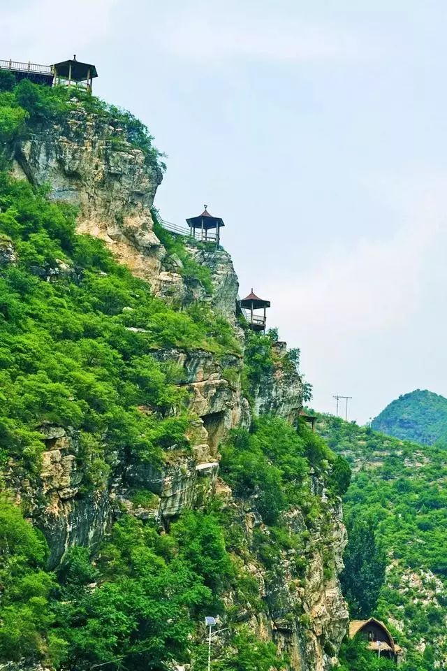 霞云岭金水湖图片