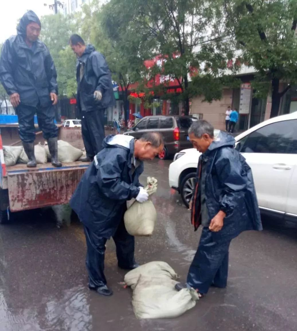 清徐暴雨图片