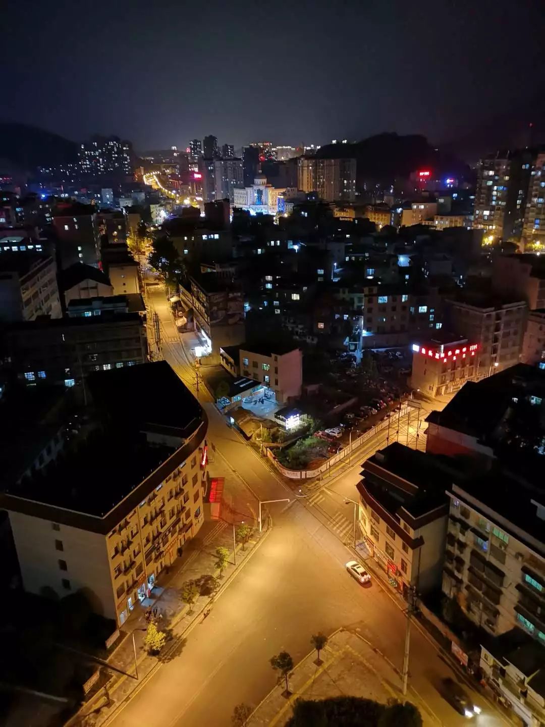 吉首夜景图片