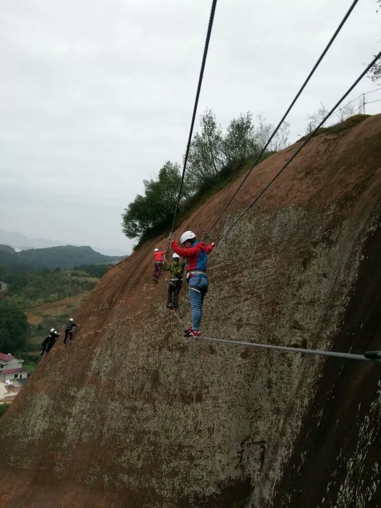 慈利红岩岭攀岩图片