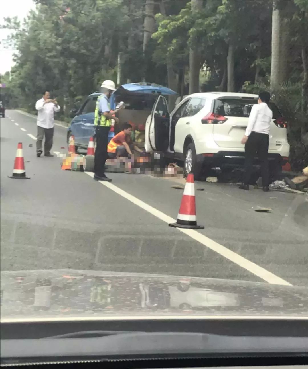 廣西日產奇駿無牌試駕新車出車禍事故導致2死8傷