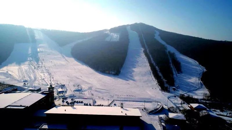 大庆滑雪场图片