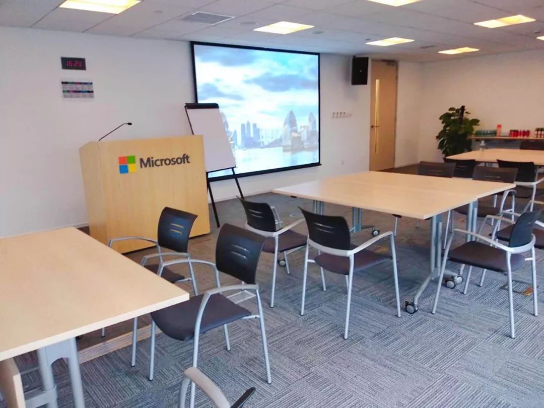 微软总部办公室图片