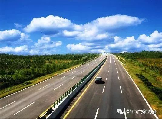 它西与京珠 国道主干线相接,东与在建的 京深高速公路相汇,是河南省
