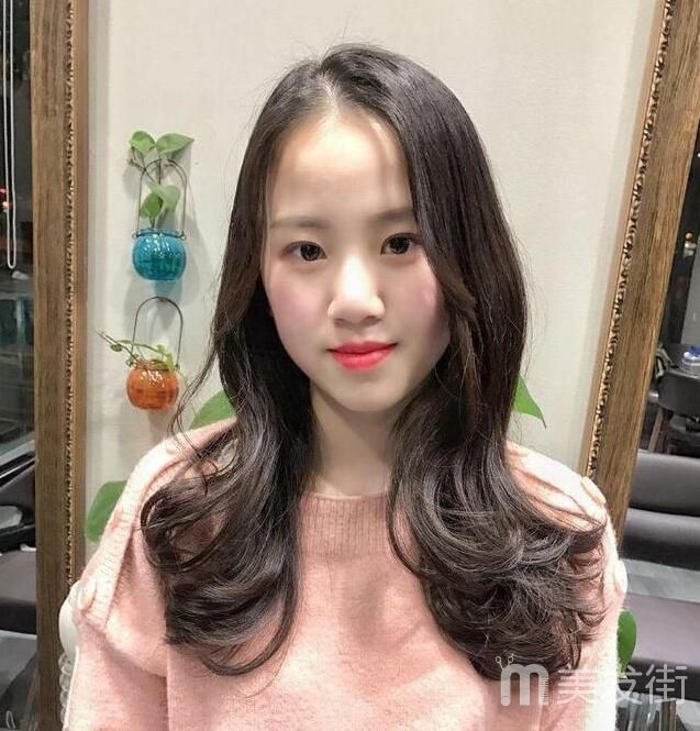 2018小姐姐最流行的烫发发型设计,你爱吗?