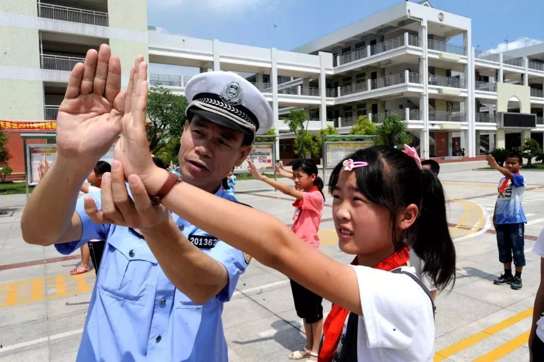 厦门坚持以人民为中心的发展思想推进新时代精神文明建设水平持续提升