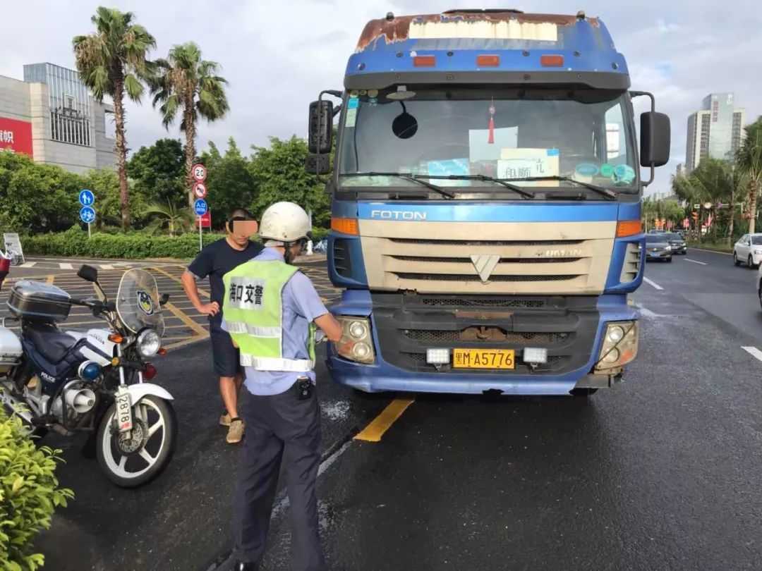 貨車駕駛員!海口交警提醒你不要再違法入市啦!