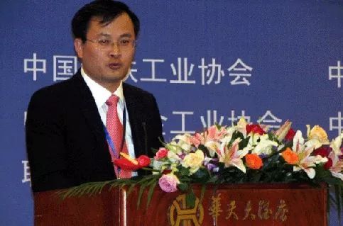 2009年谈判的破裂,使得胡士泰成功引起了中国官方的注意.