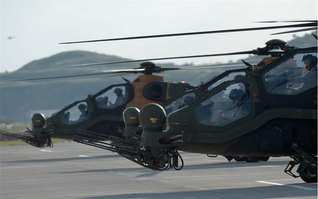 土耳其T129武装直升机图片