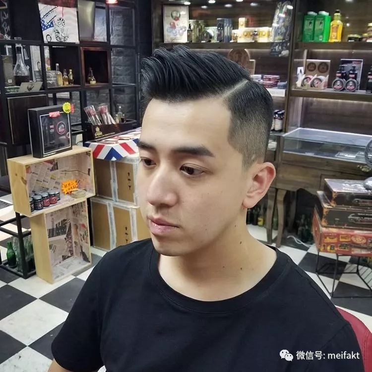 不同风格的男生barber发型男生就应该精致点