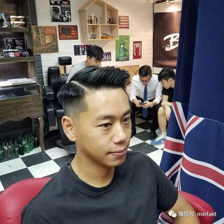 不同风格的男生barber发型男生就应该精致点