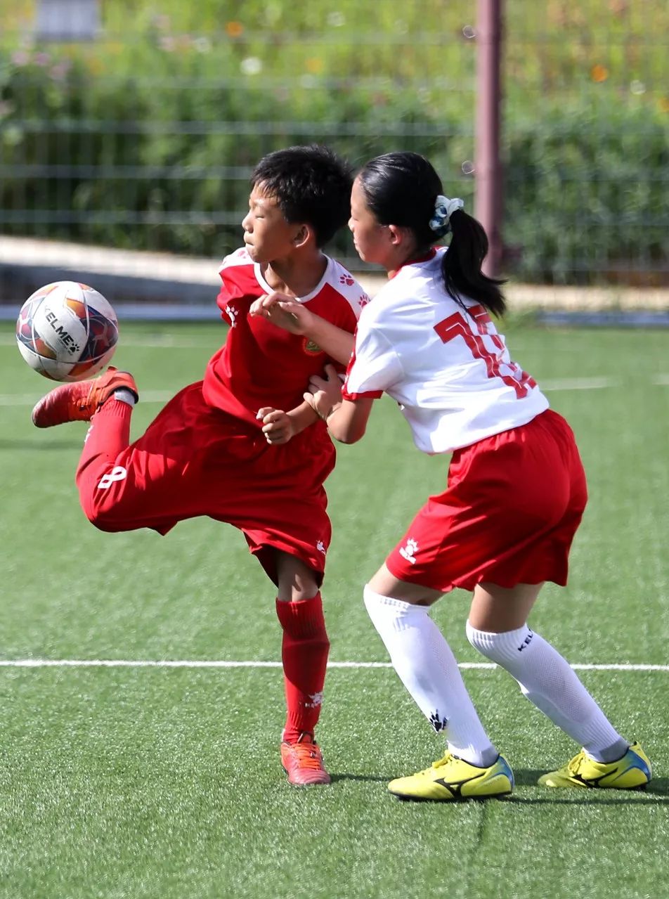 全国校园足球夏令营足球让孩子们成长