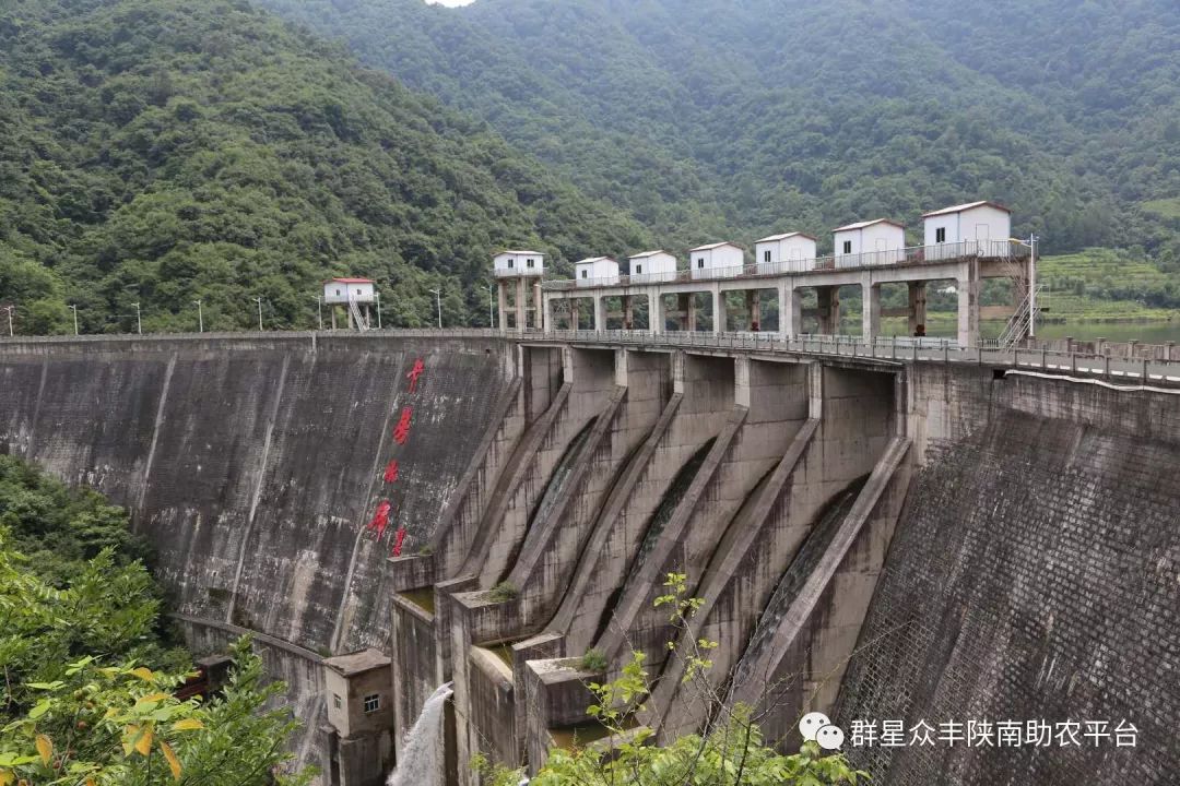 洋县也有一些可圈可点的研学目标:如引酉工程和卡房水库