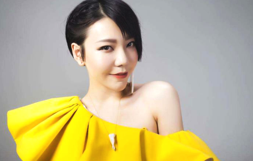 中国好声音漂亮女歌手图片