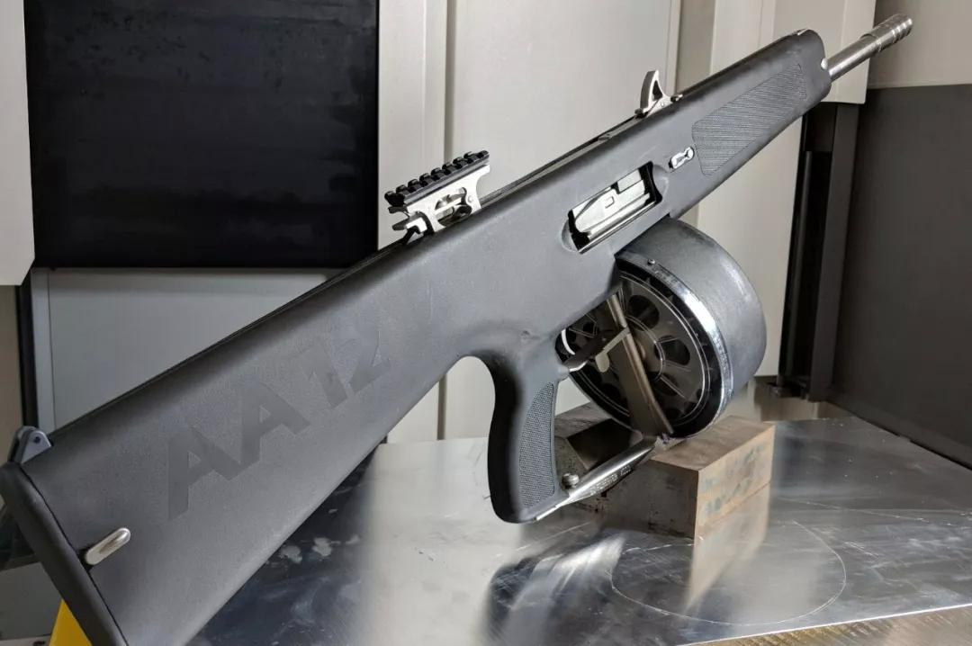 mpsaa12自动霰弹枪图片