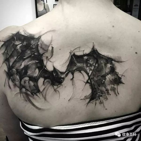 蝙蝠纹身的位置不同就有不同的纹法