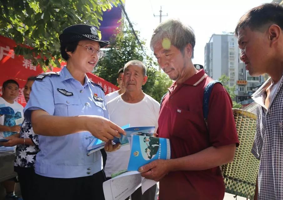 石茂彪 人大图片