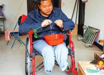 失去双腿的残疾人创业开店办厂,资产高达1000万