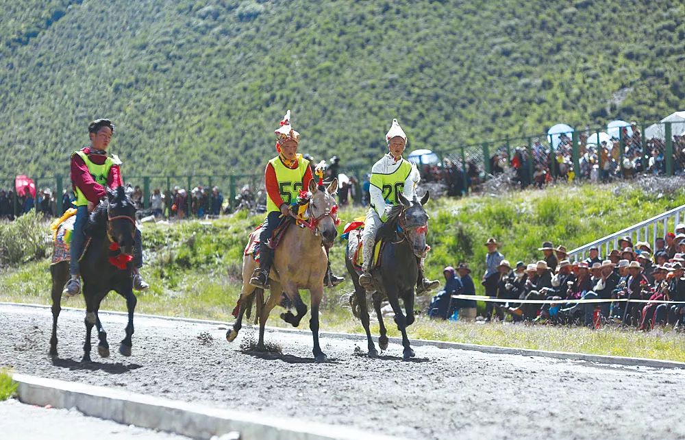 7月西藏嘉黎熱血飛揚拉日旅遊文化賽馬藝術節與你有約