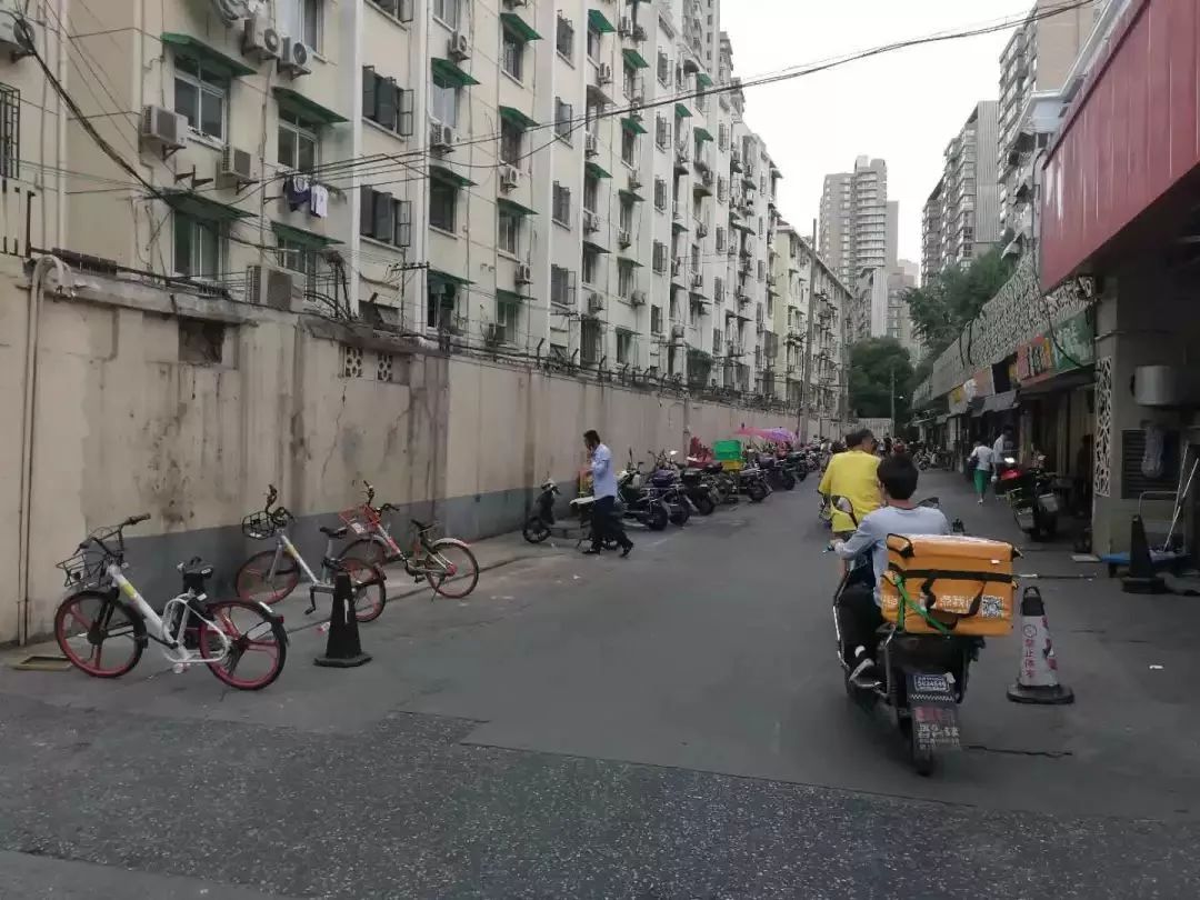 乐山路243号拆除后乐山路3号拆除前乐山路3号拆除后据悉,徐家汇街道在