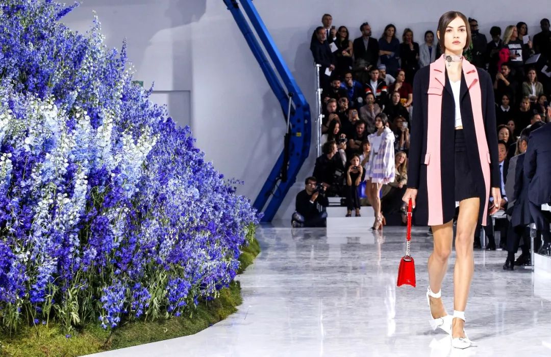 dior:未曾凋零的71年