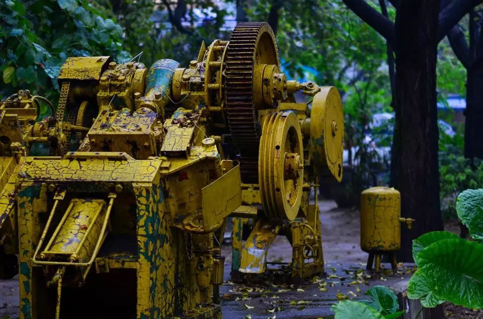 重慶鵝嶺二廠一部電影《從你的全世界路過》,讓重慶鵝嶺二廠聲名大噪.