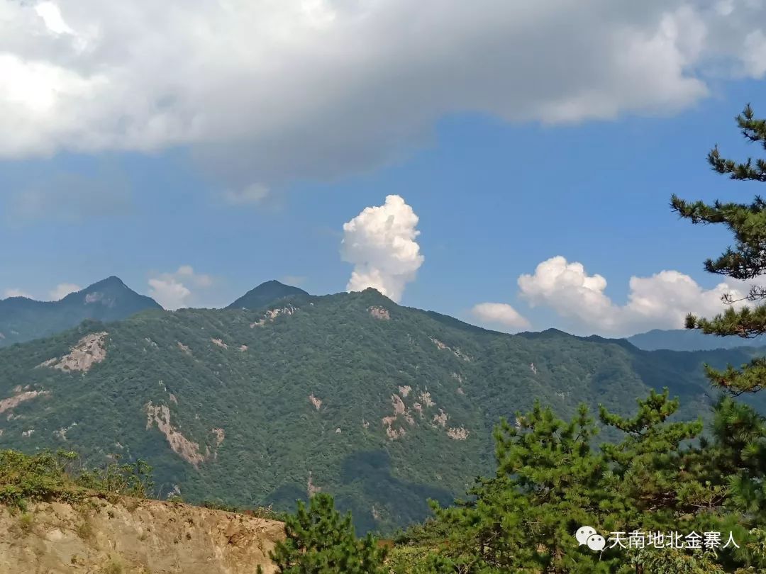 探秘大别山最美高山天池一一马鬃岭东高山