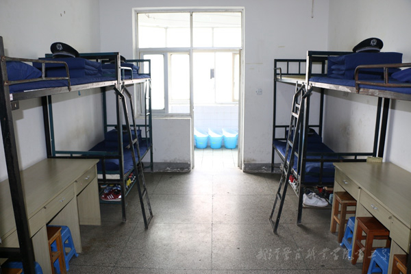 武汉警官职业学院寝室图片