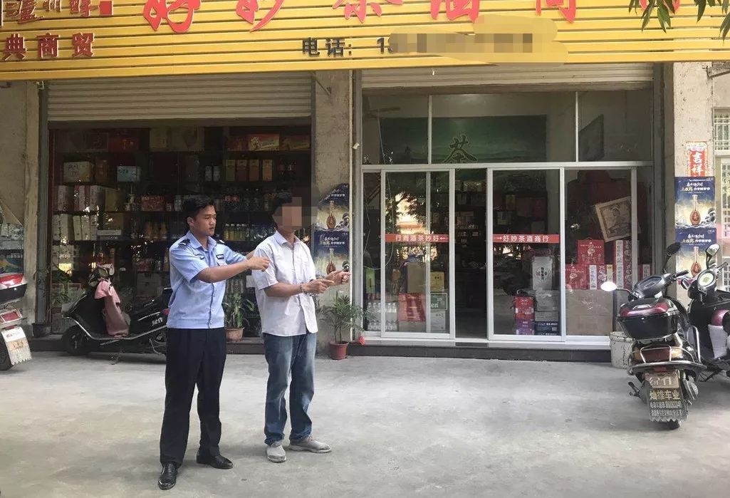 一男子到南安市公安局报案,几分钟后反被警察抓了!