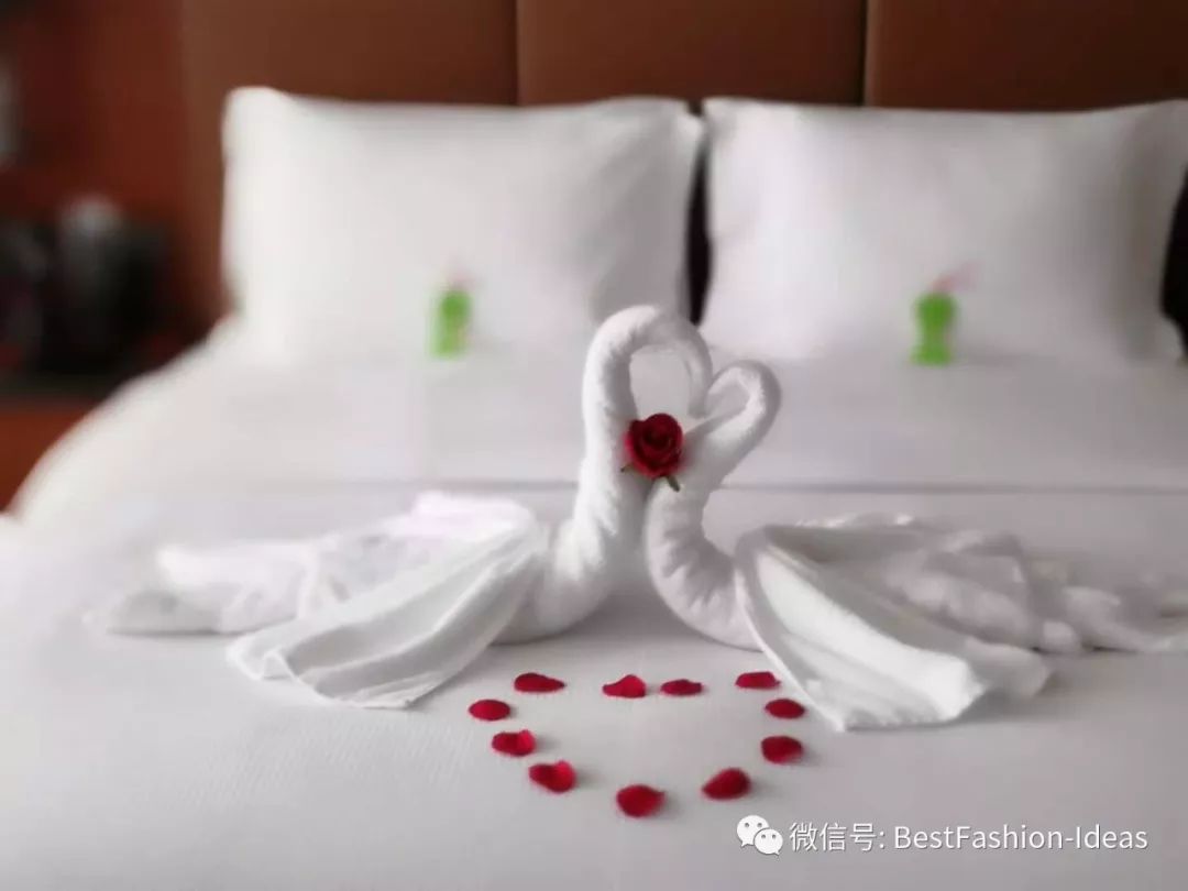 美容床毛巾折叠花样图片