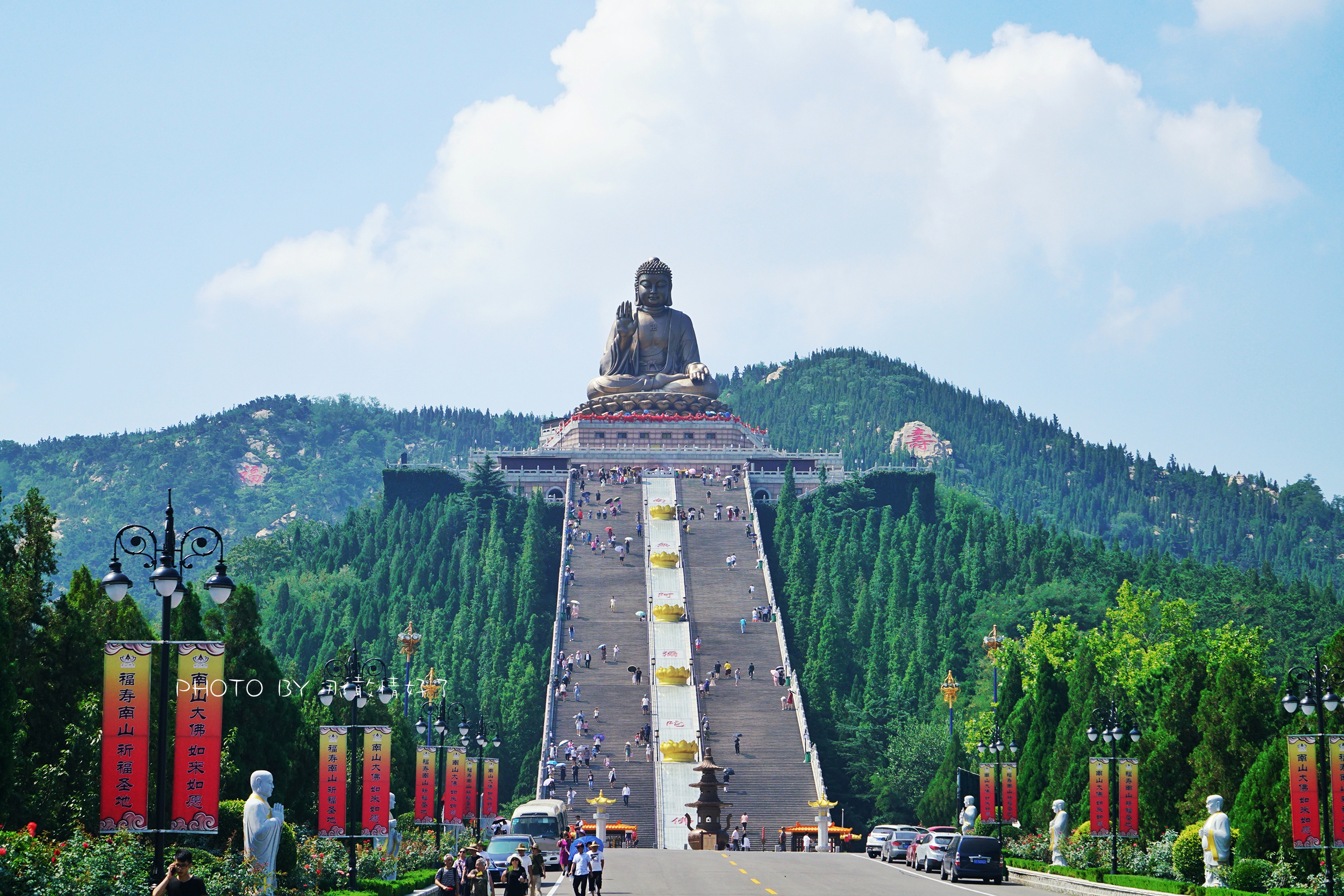 烟台南山大佛旅游景区图片