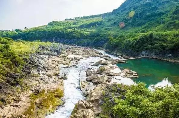 地點: 柳城縣沙埔鎮的紅馬山休閒山莊 ●環境: 紅馬山休閒山莊