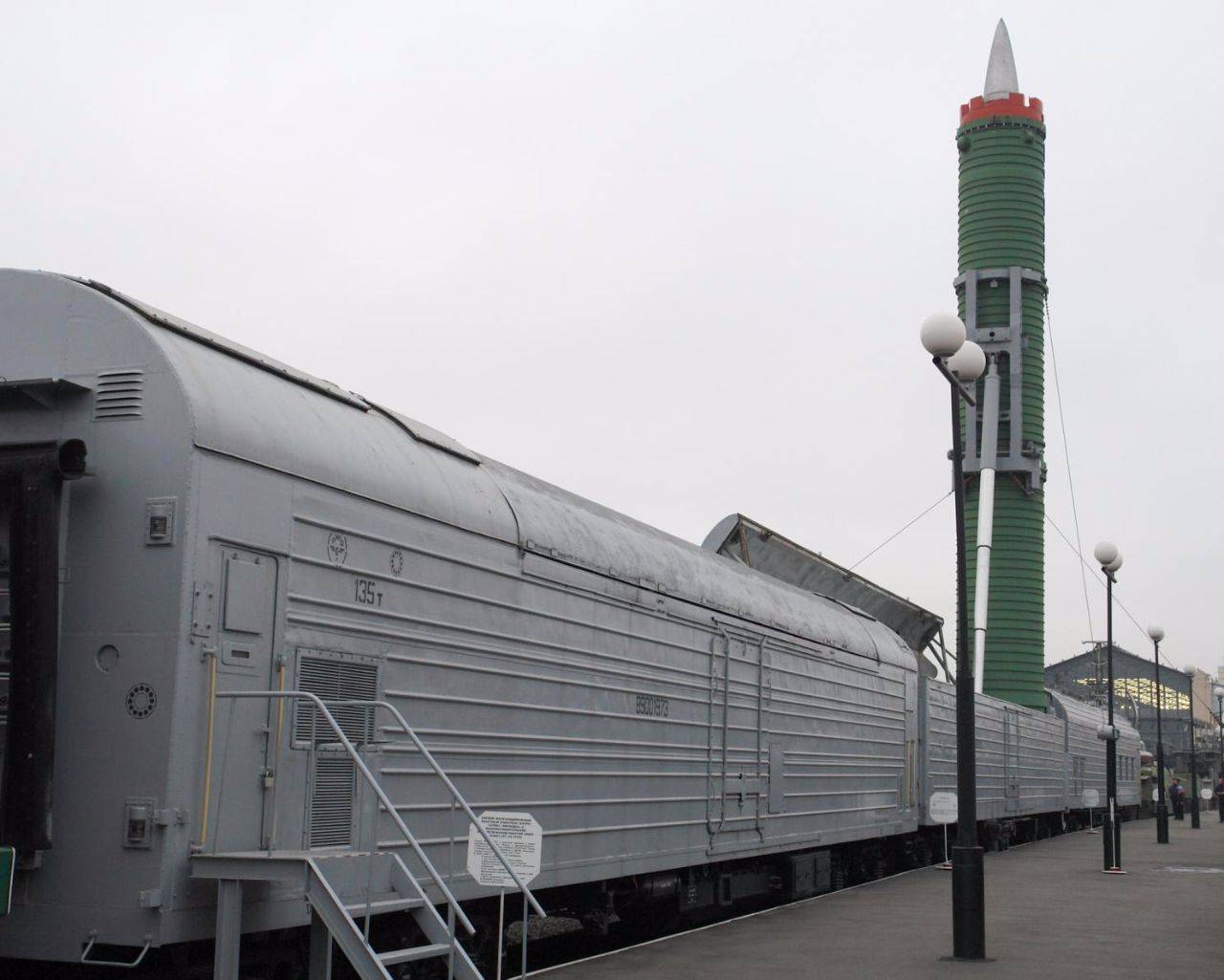 DF-31洲际弹道导弹列车图片