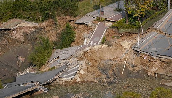 佛山地铁2号线事故图片