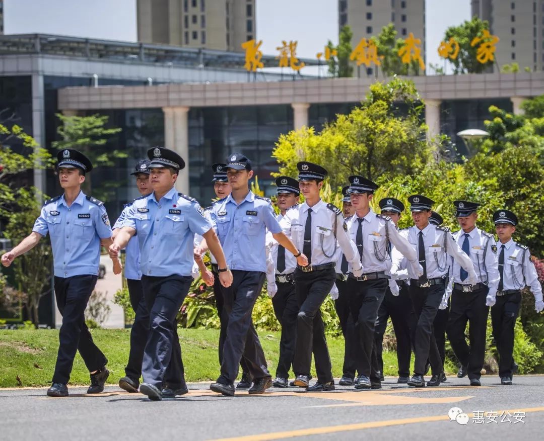 涨知识见过会拍照的没见过惠安这么会拍照的警察