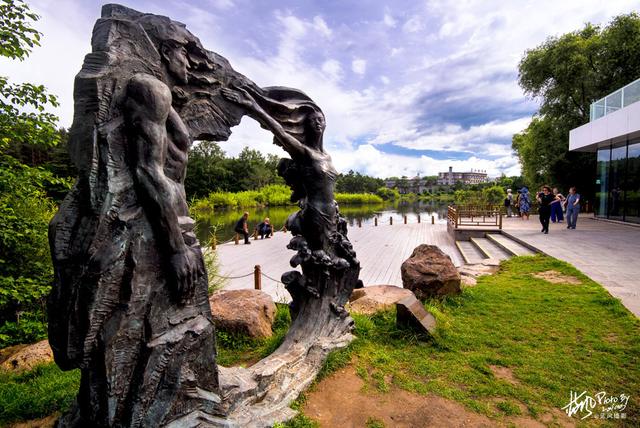 二道白河镇雕塑公园图片