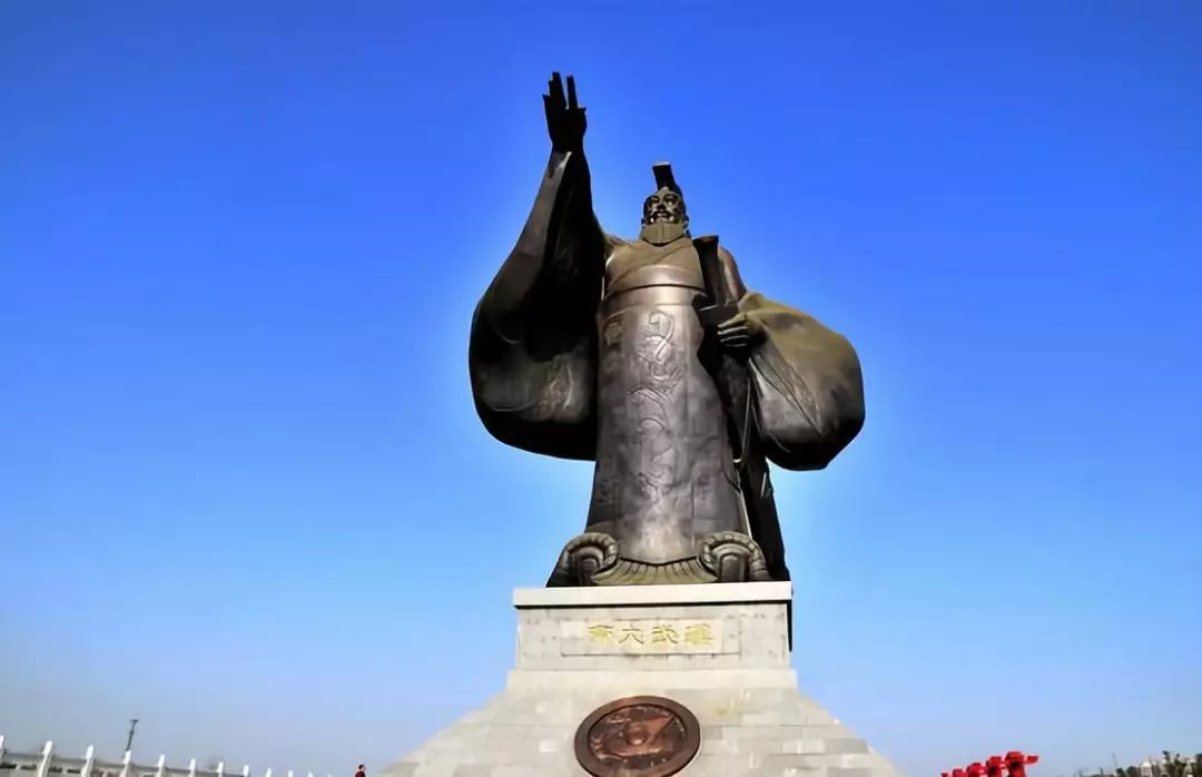 甘肃汉武大帝雕像图片