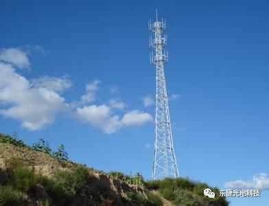 rru(radio remote unit)技术特点是将基站分成近端机即无线基带控制